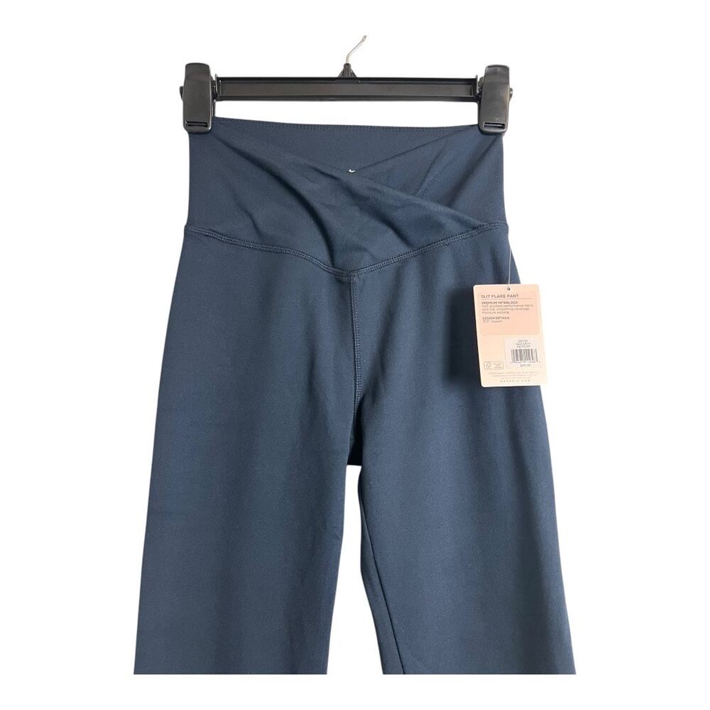Danskin Slit Flare Pants D9712E Navy Blue Athletic Yoga Dance Pilates XS NWT New - Picture 2 of 7